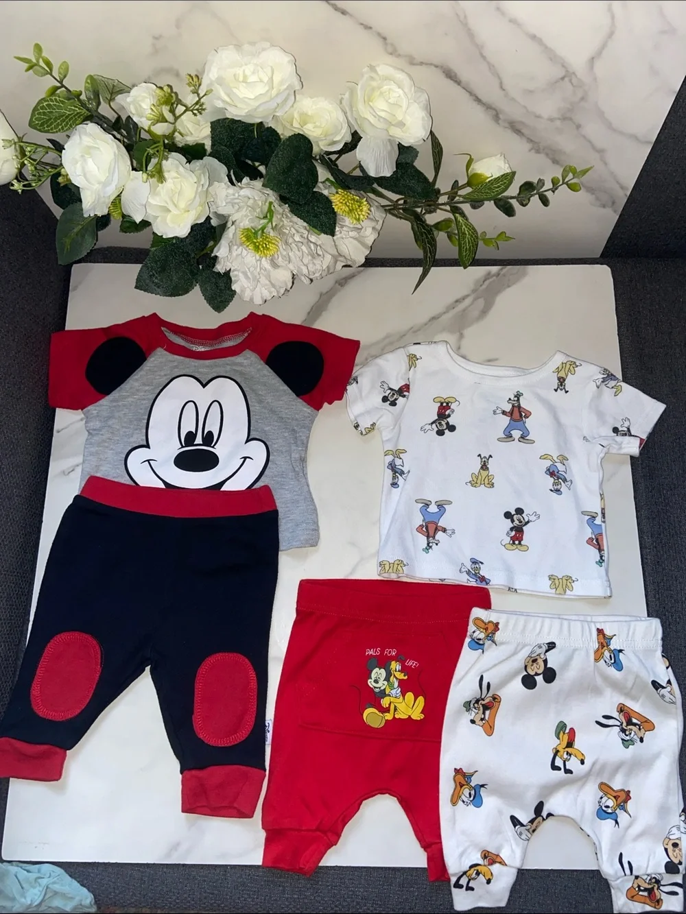Disney Baby Bundle Mickey & Friends  Sets Size New Born and 3-6M